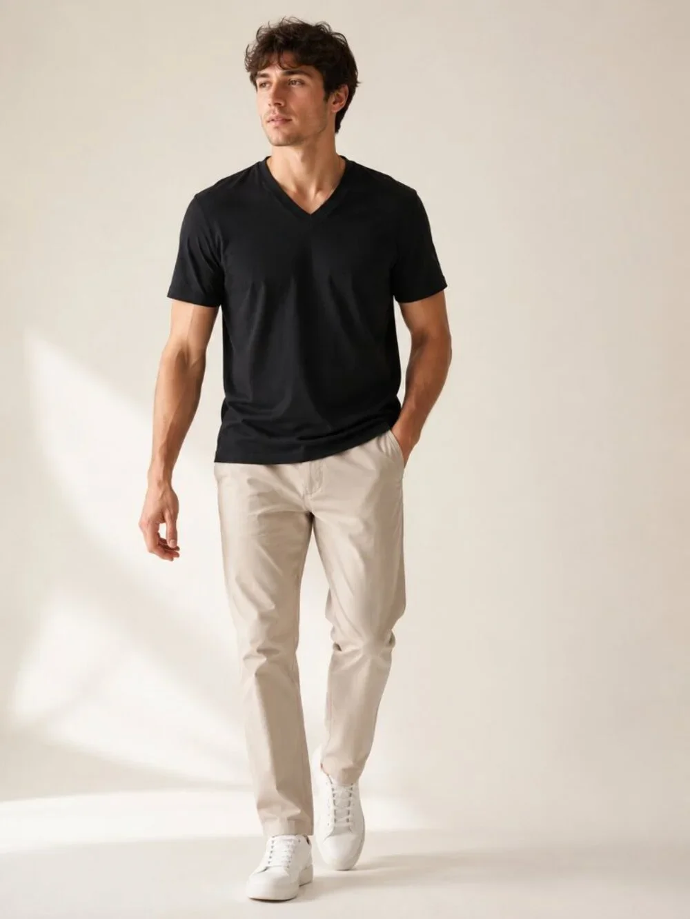 Banana Republic Eco Premium Wash V-Neck T-Shirt Black M Minimalist Basic